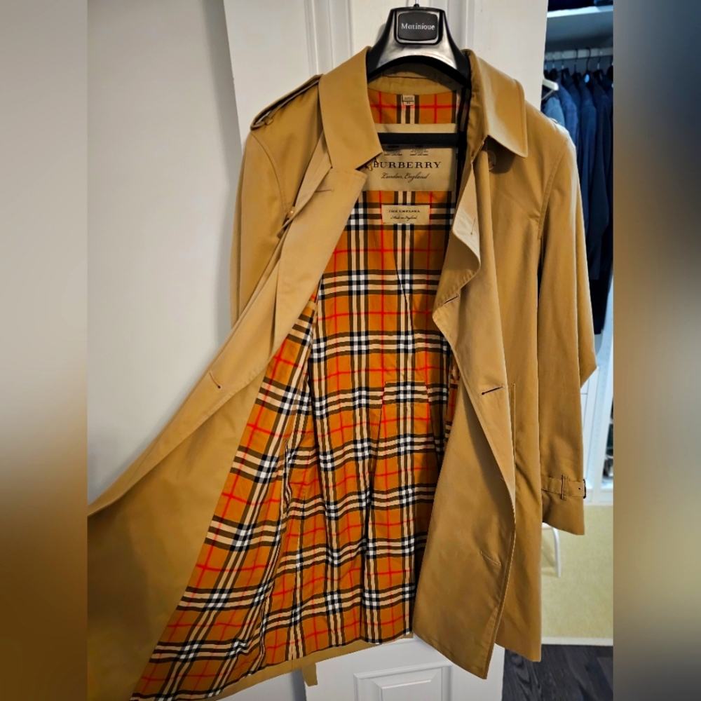 Burberry Chelsea Trench - Honey - Men's size 52
